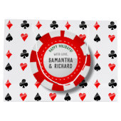 モノグラムのなポーカー用のチップが付いているトランプのスーツ ラージペーパーバッグ (裏面)