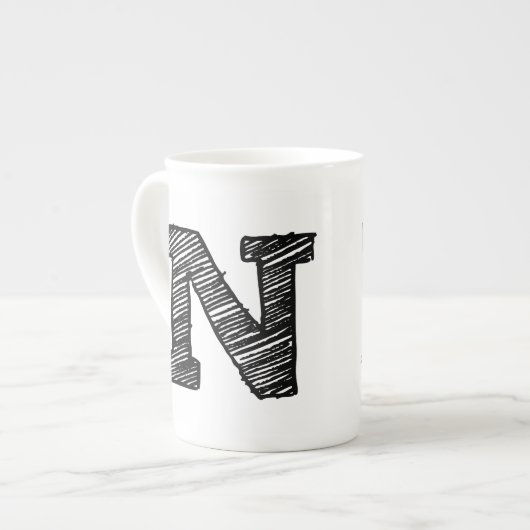 モノグラムのなマグ: 手紙"N " ボーンチャイナマグカップ (正面左)