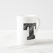モノグラムのなマグ: 手紙"T " ボーンチャイナマグカップ (正面右)