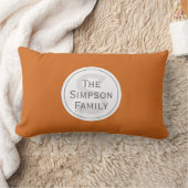 モノグラムのな名前をカスタムする。 シナモンのオレンジ及び白 ランバークッション (ブランケット)