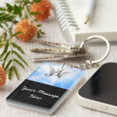 モノグラムのイニシャルA、雲との天使の翼及びハロー キーホルダー (正面右)