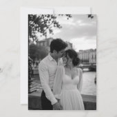 モノグラムのエレガントな結婚式招待状テンプレート 招待状 (裏面)