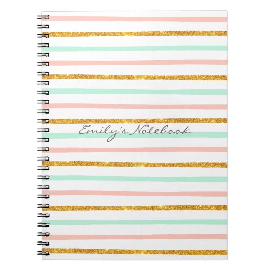 モノグラムのガーリーなピンクの金ゴールドのグリッターのストライプパターン ノートブック (正面)