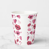 モノグラムのキスとハートパターン水の色 紙コップ (左)