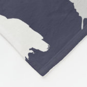 -モノグラムのグレーの森の生き物 フリースブランケット (角)