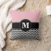モノグラムのシェブロンのカスタムなピンク クッション (ブランケット)