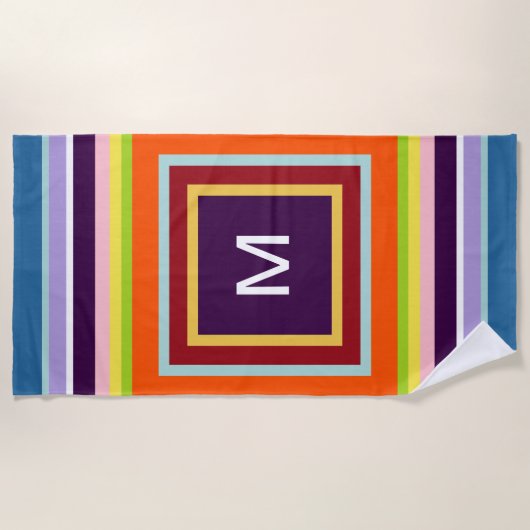 モノグラムのストライプピンクブルーイエローオレンジパープル ビーチタオル (正面)