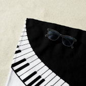 モノグラムのピアノ鍵および音符 ビーチタオル (インサイチュ)