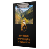 モノグラムの卵の写真に巣を作る愛らしい英国フクロウ クリップボード (左)