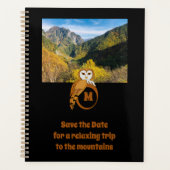 モノグラムの卵の写真に巣を作る愛らしい英国フクロウ プランナー手帳 (正面)