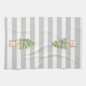 モノグラムの台所が付いているかわいく小さいクリスマスツリー キッチンタオル (横)