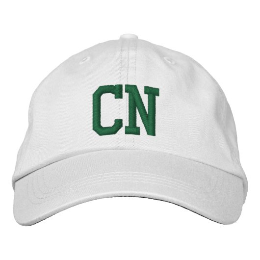 モノグラムの帽子 刺繍入りキャップ (正面)