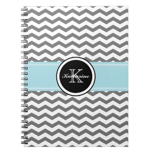 モノグラムの灰色のシェブロンの螺線形ノート ノートブック (正面)