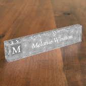 モノグラムの灰色の円パターン デスクネームプレート (側面)