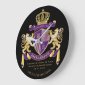 モノグラムの王冠の紋章あなた自身の紋章付き外衣を作って下さい ラージ壁時計 (傾斜)