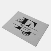 モノグラムの飾り文字E (名前付き) ドアマット (アングル)