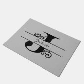 モノグラムの飾り文字J （名前付き） ドアマット (アングル)