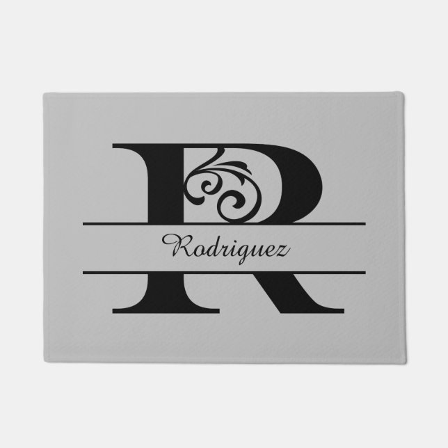 モノグラムの飾り文字R （名前付き） ドアマット (正面)