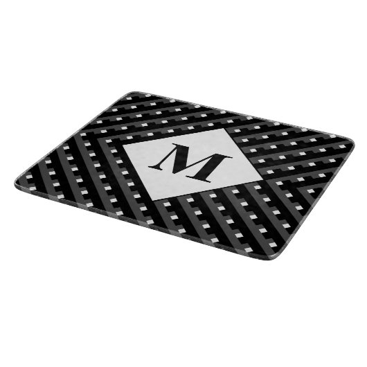 モノグラムの黒とグレーの角度付き線 カッティングボード (角)