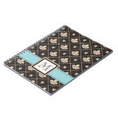 モノグラムの（紋章の）フラ・ダ・リの螺線形ノートジャーナル青 ノートブック (左側)