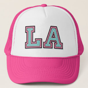 モノグラムの「LA」のイニシャル キャップ