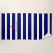 モノグラムを持つ大ストライプ大航海の海軍の青い色 ビーチタオル (正面)