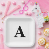 モノグラムイニシャルエレガント名前をカスタムする白黒 ペーパープレート (パーティー)