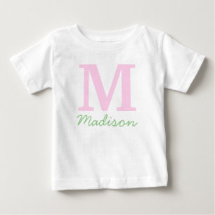 モノグラムイニシャル名前をカスタムするピンクグリーン ベビーTシャツ