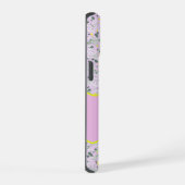 モノグラムイニシャル A ライラック リトルフラワーズ iPhone 15ケース (右側面)