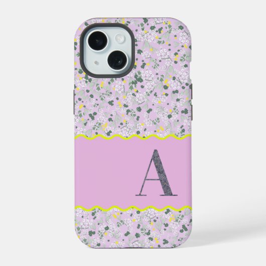 モノグラムイニシャル A ライラック リトルフラワーズ iPhone 15ケース (裏面)