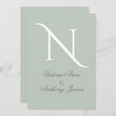 モノグラムエレガントイニシャルセージ結婚グリーン 招待状 (正面/裏面)