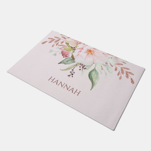 モノグラムエレガントピンクローズと牡丹フローラ ドアマット (アングル)