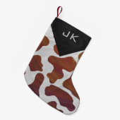 モノグラムカウブラウン及び白色プリント模様 スモールクリスマスストッキング (正面 (吊り時))