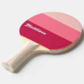 モノグラムカスタム、明るいピンクのレトロタイポグラフィ 卓球ラケット (正面アングル)