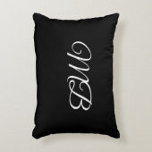 モノグラムカップルイニシャル白黒ギフトお願い アクセントクッション (正面(垂直))