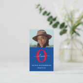 モノグラムガーリースクリプト名ブルーホワイトレッド縦 名刺 (スタンド正面)