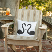 モノグラムキスをするフラミンゴスホワイト屋外枕 クッション (椅子)