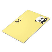 モノグラムキュートシッティングパンダパーソナライズされたイエロー ノートパッド (アングル)