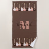 モノグラムギターパターン素朴な茶色 ビーチタオル (正面)