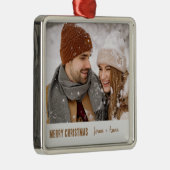 モノグラムギフトメリークリスマスかわいいカップル茶色 メタルオーナメント (右)