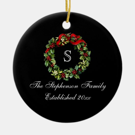 モノグラムクラシックリースホリーカスタムクリスマス セラミックオーナメント (正面)