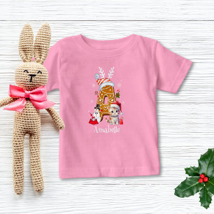 モノグラムクリスマスサンタギンガーブレッドレターガール ベビーTシャツ