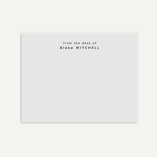 モノグラムグレイシンプルの机から ポストイット