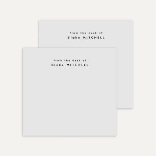 モノグラムグレイシンプルの机から ポストイット