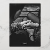 モノグラムグレーモダン押された金ゴールド日付の保存 箔招待状 (裏面)