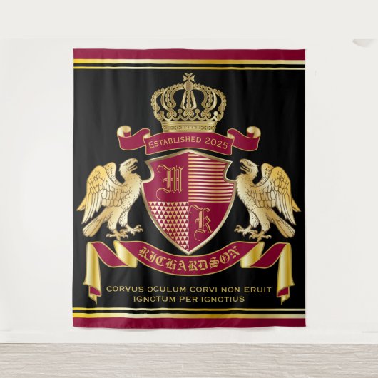 モノグラムコートオブアームズレッド金ゴールドイーグルクラウンエンブレム タペストリー (正面)