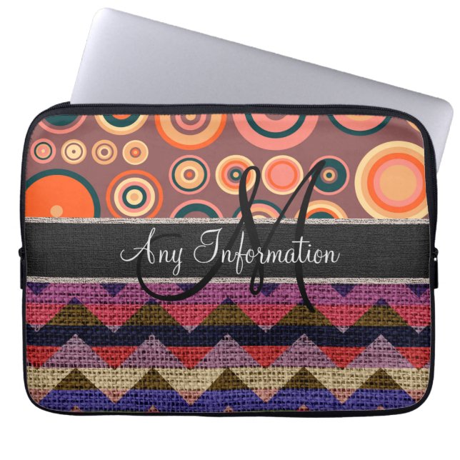モノグラムシェブロンジグザグバーラップジュートサークル ラップトップスリーブ (正面)