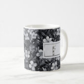 モノグラムシルバーレターフローラ水彩 コーヒーマグカップ (正面右)