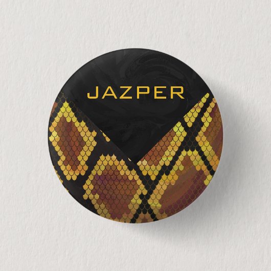 モノグラムスネークブラウンおよび金ゴールドプリント 缶バッジ (正面)