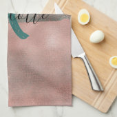 モノグラムティール(緑がかった色)およびソフト赤面ピンクグラデーションフォイル キッチンタオル (四つ折り)
